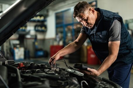 Garage owners and mobile mechanics are being urged to capitalise on autumns busy MOT season by tapping into failure repairs