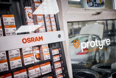 OSRAM Bulb Display