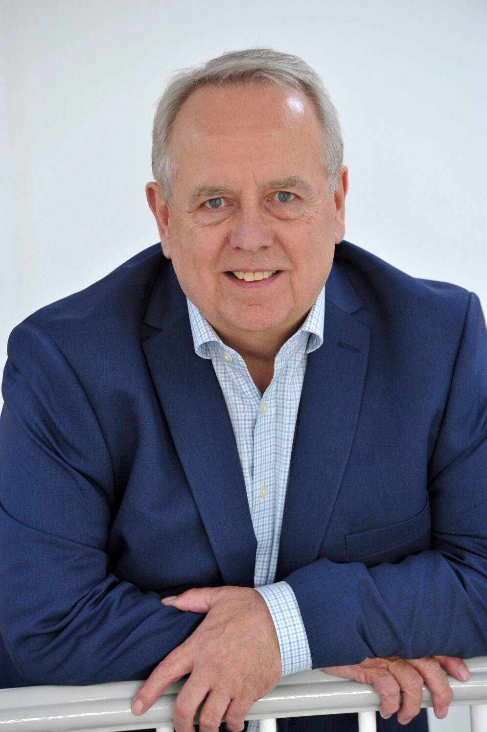 Fleet Assists Garry Winckley Med res