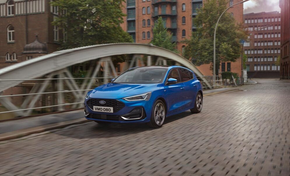 2021 FORD FOCUS ST LINE OUTDOOR 01 LOW
