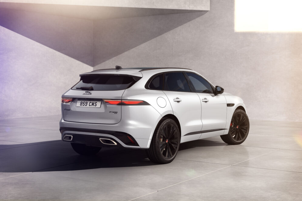 Jag F PACE 22 MY 03 R Dynamic Black Exterior Rear 3 4 110821