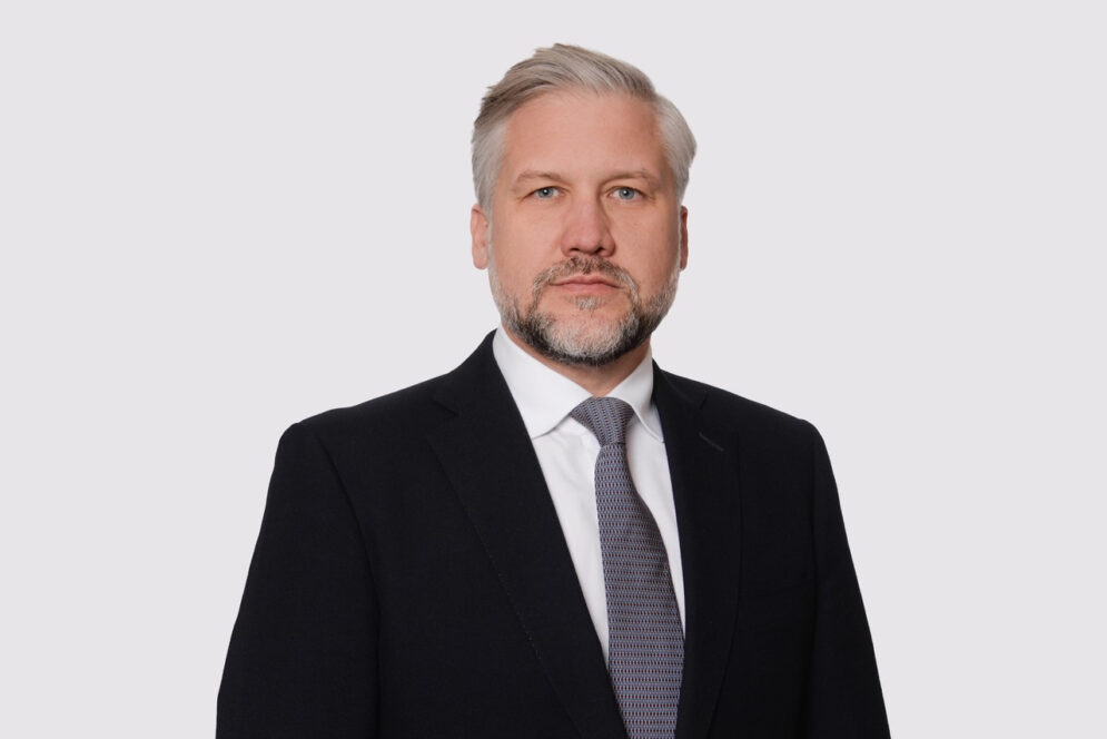 AIG Adam Clifford