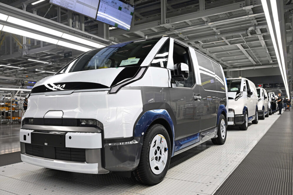 Kia corporate Future PBV Production Hub print 3600x2400 2
