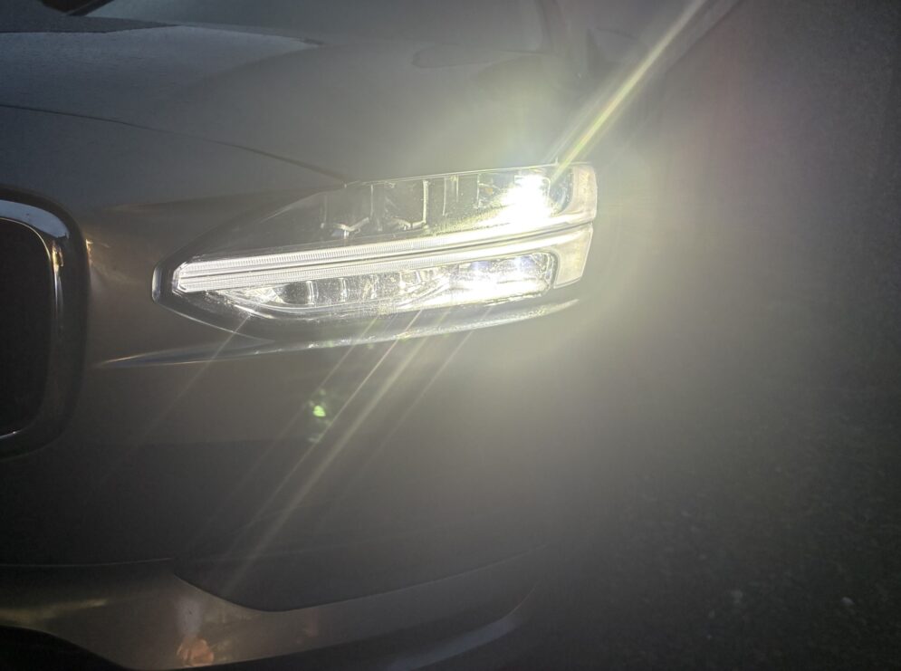 SR headlight dazzle image