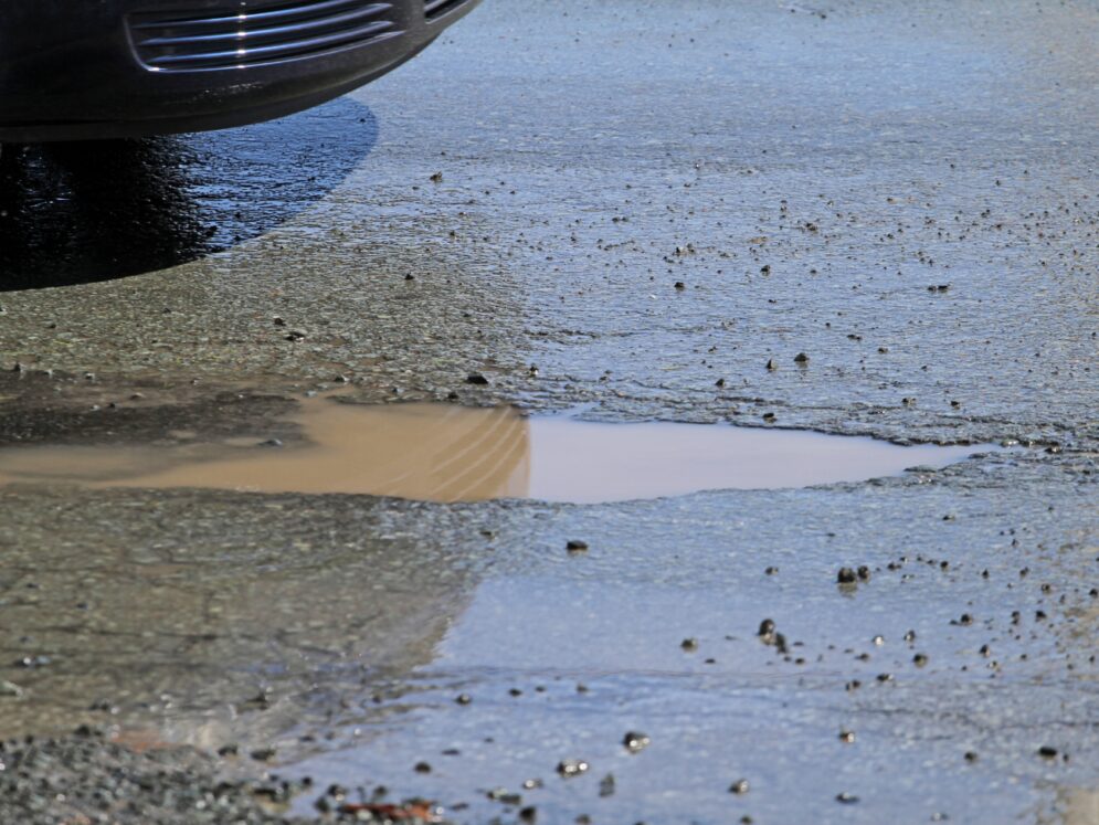 Pothole auto windscreens